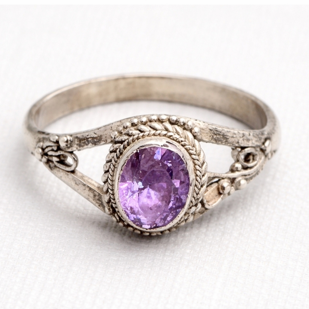 Vintage Sterling Silver 925 Amethyst Ring Size 8 Oval Purple Stone Filigree